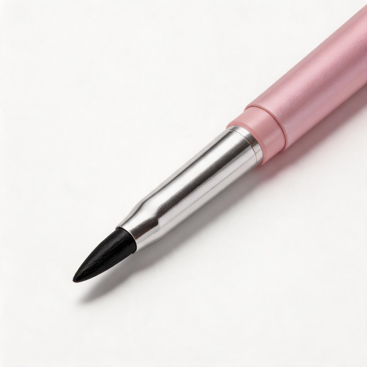 2-in-1 Dual-Ended Eyeliner Gel Pencil with Angled Smudge Brush
